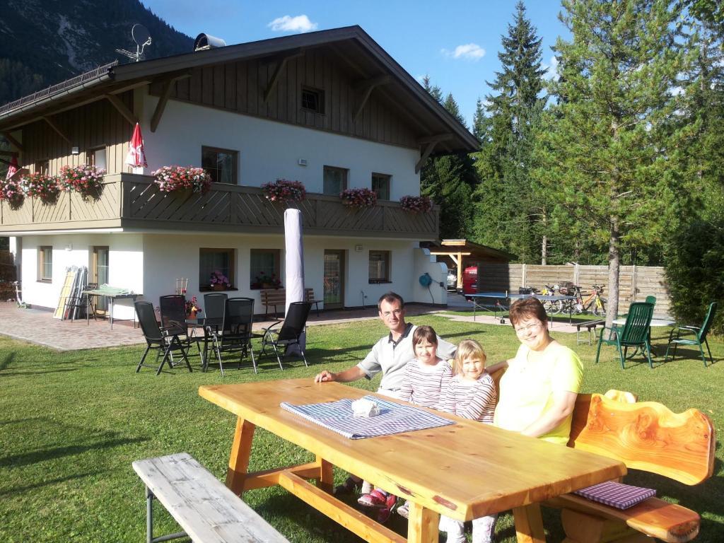 Haus Sonnenweg Apartment Leutasch Luaran gambar